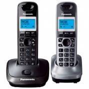 Беспроводной DECT-телефон  Panasonic KX-TG2512RU2 (две трубки в комплекте, АОН, Caller ID (журнал на 50 вызовов), спикерфон на трубке, цвет - темно-серый металлик / серый металлик)